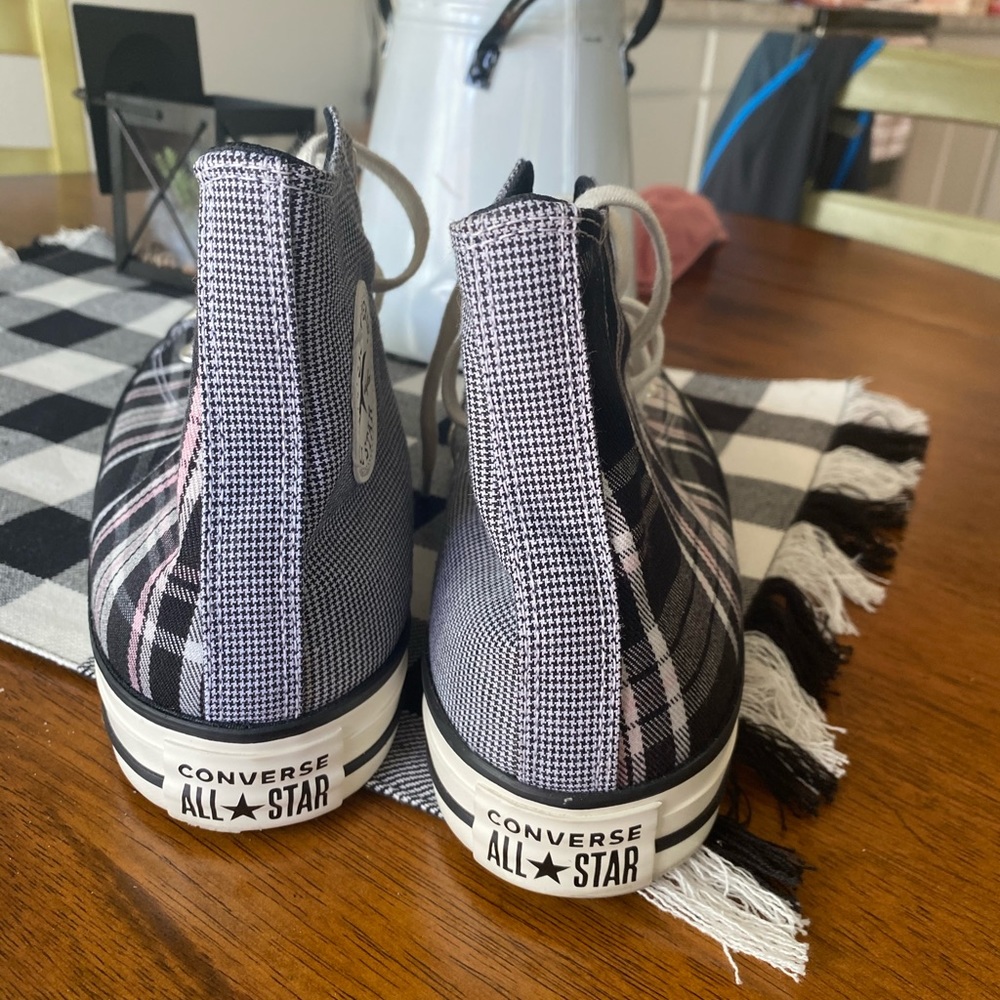 Size 10.5 Converse Chuck Taylor All Star Tri Plaid